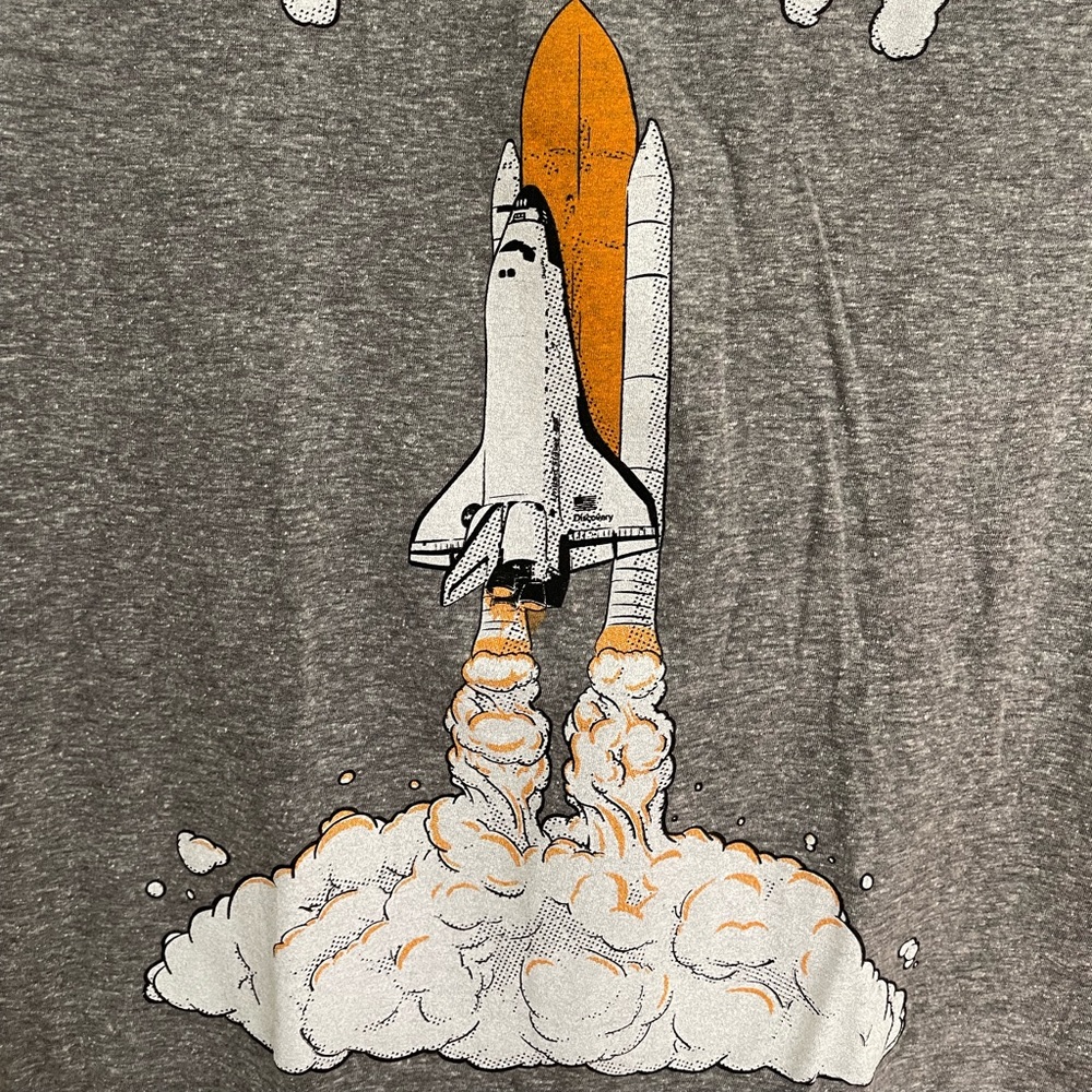NASA Shirt - Picture 3 of 4